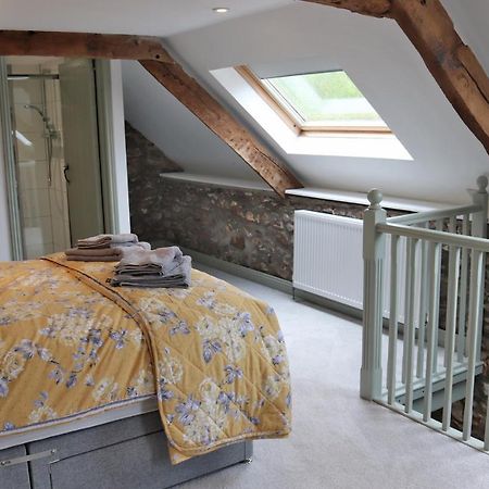 Pullman Cottage - The Culm Valley Inn Culmstock Bagian luar foto