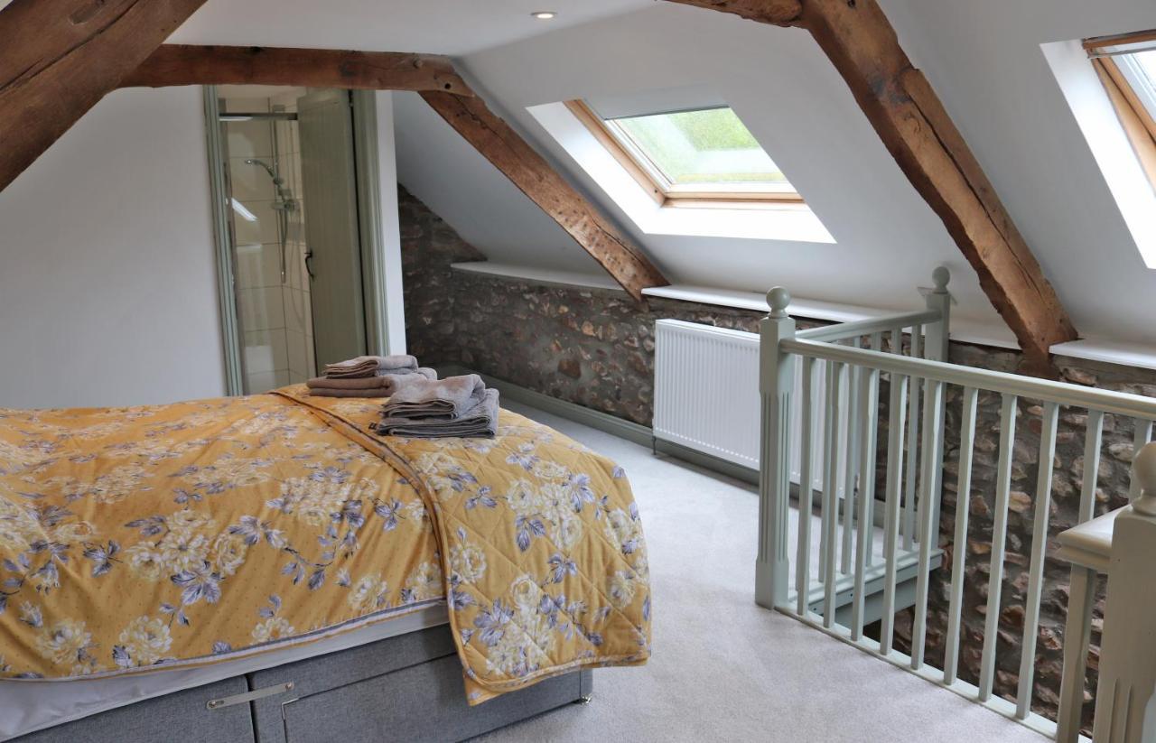 Pullman Cottage - The Culm Valley Inn Culmstock Bagian luar foto