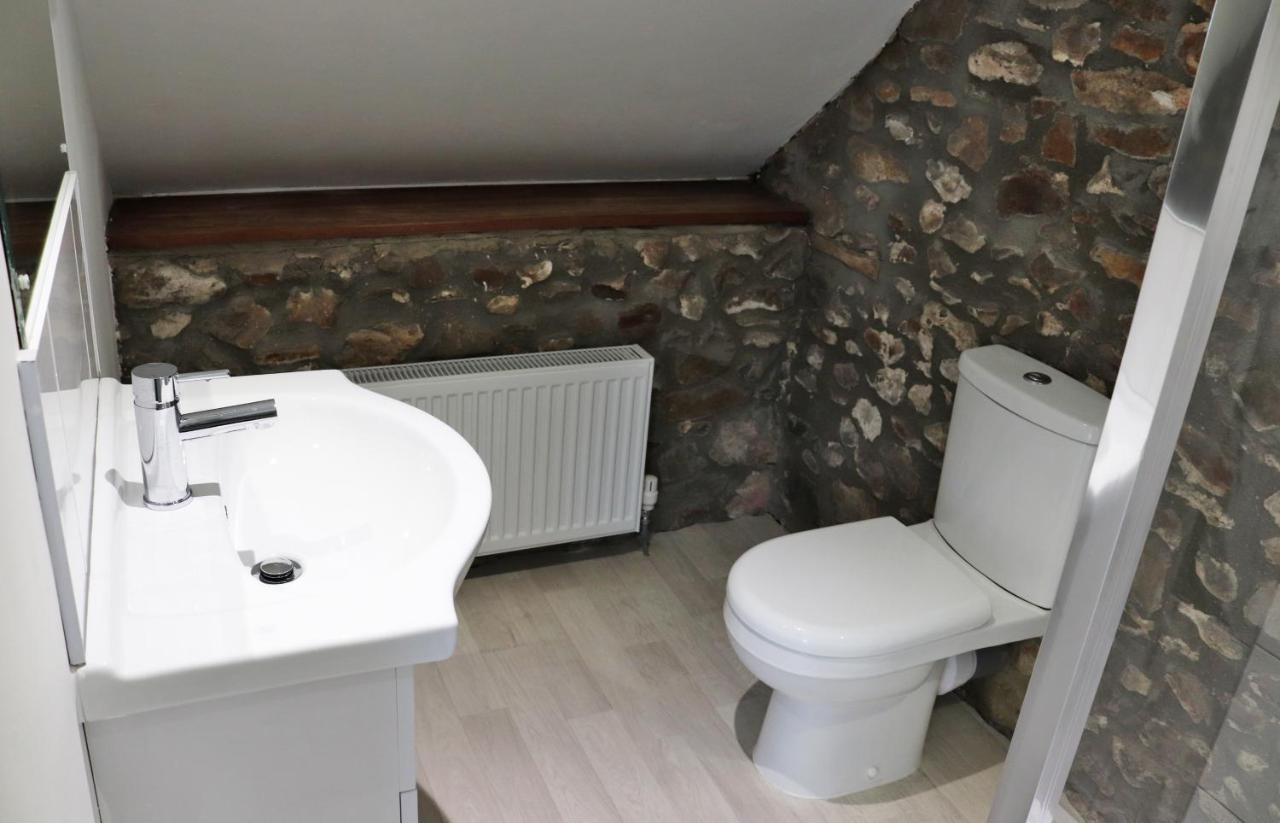 Pullman Cottage - The Culm Valley Inn Culmstock Bagian luar foto